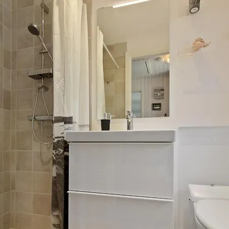 Holiday home Ronja - 300m From The Sea By Interhome Nexo